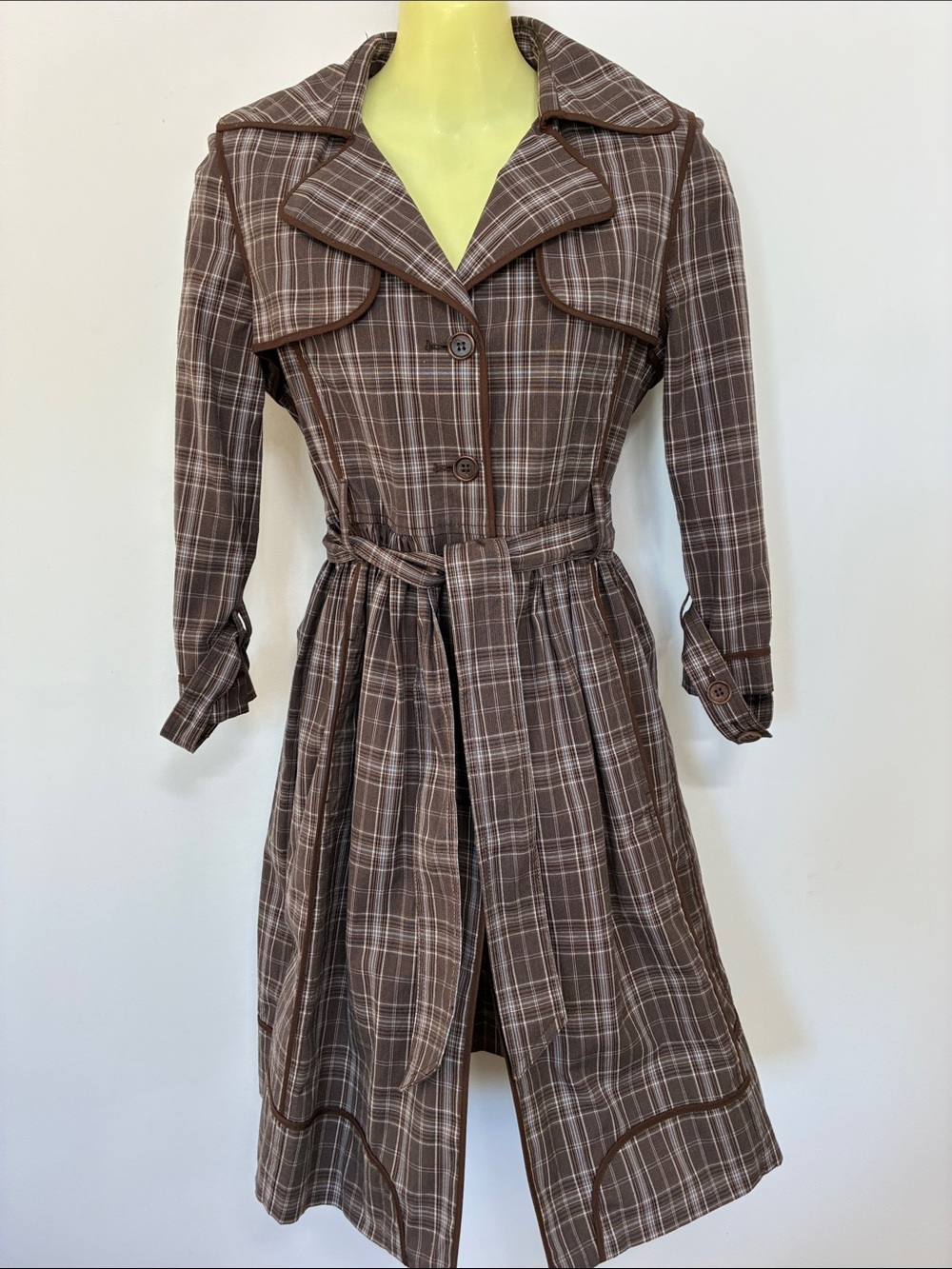 BCBGMaxAzria Trench Coat"Adele" Plaid Coat Excellent Vintage Condition XS